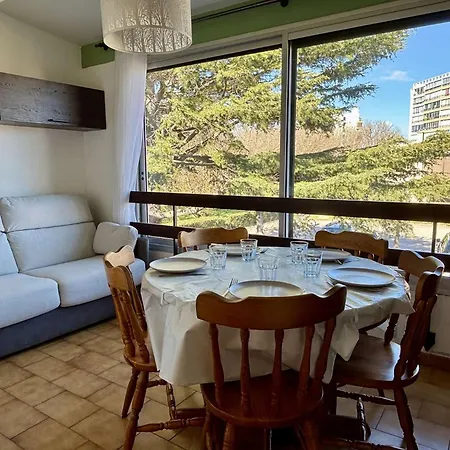 5 Couchages Dans Avec Piscine Sur Ar590-921